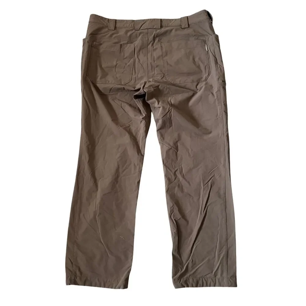 Duluth Trading Co Flexpedition Relaxed Fit Pants Mens 42x34 (Act 42x32) Brown